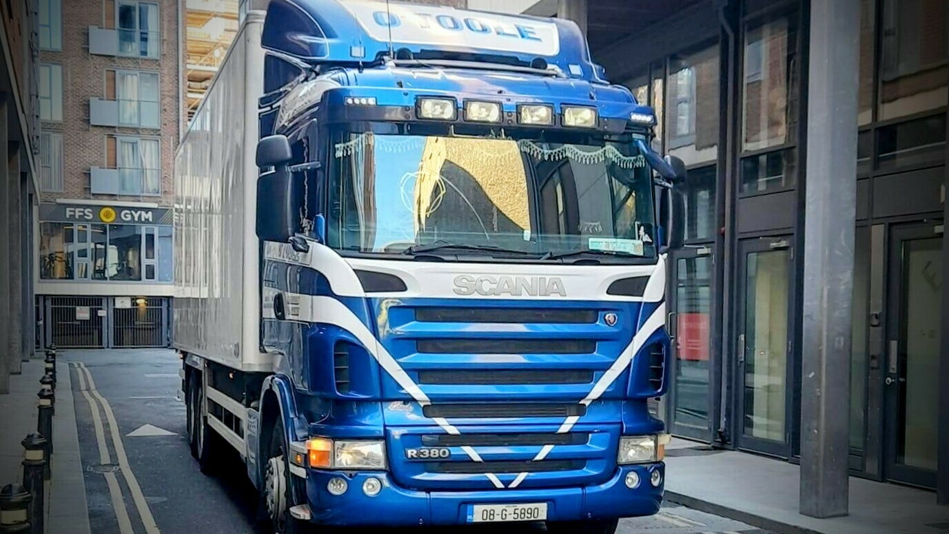 Rigid vehicles